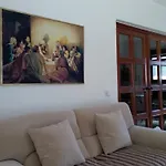 Mia Ana